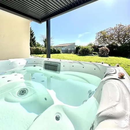 فندق مبيت وإفطار L'echappee Vendeenne Saint-Aubin-la-Plaine