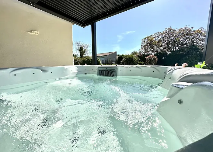 L'echappee Vendeenne Bed & Breakfast 3*